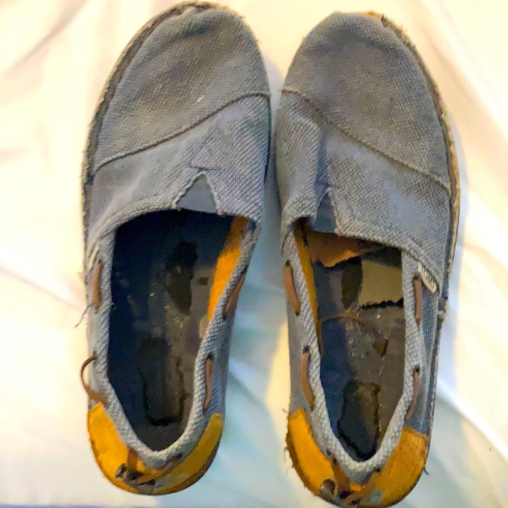 Size 10 TOMS